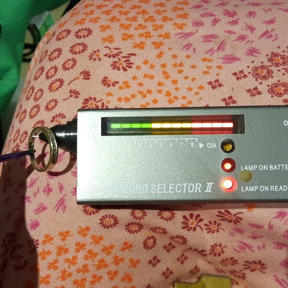 GENUINE SOLID 10K WHITE GOLD .35 CTTW "MOM" DIAMOND ๐ ANNIVERSARY BAND RING 6 - Picture 8 of 10